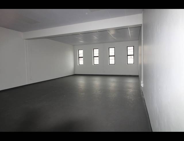 198M² WAREHOUSE TO LET IN NDABENI